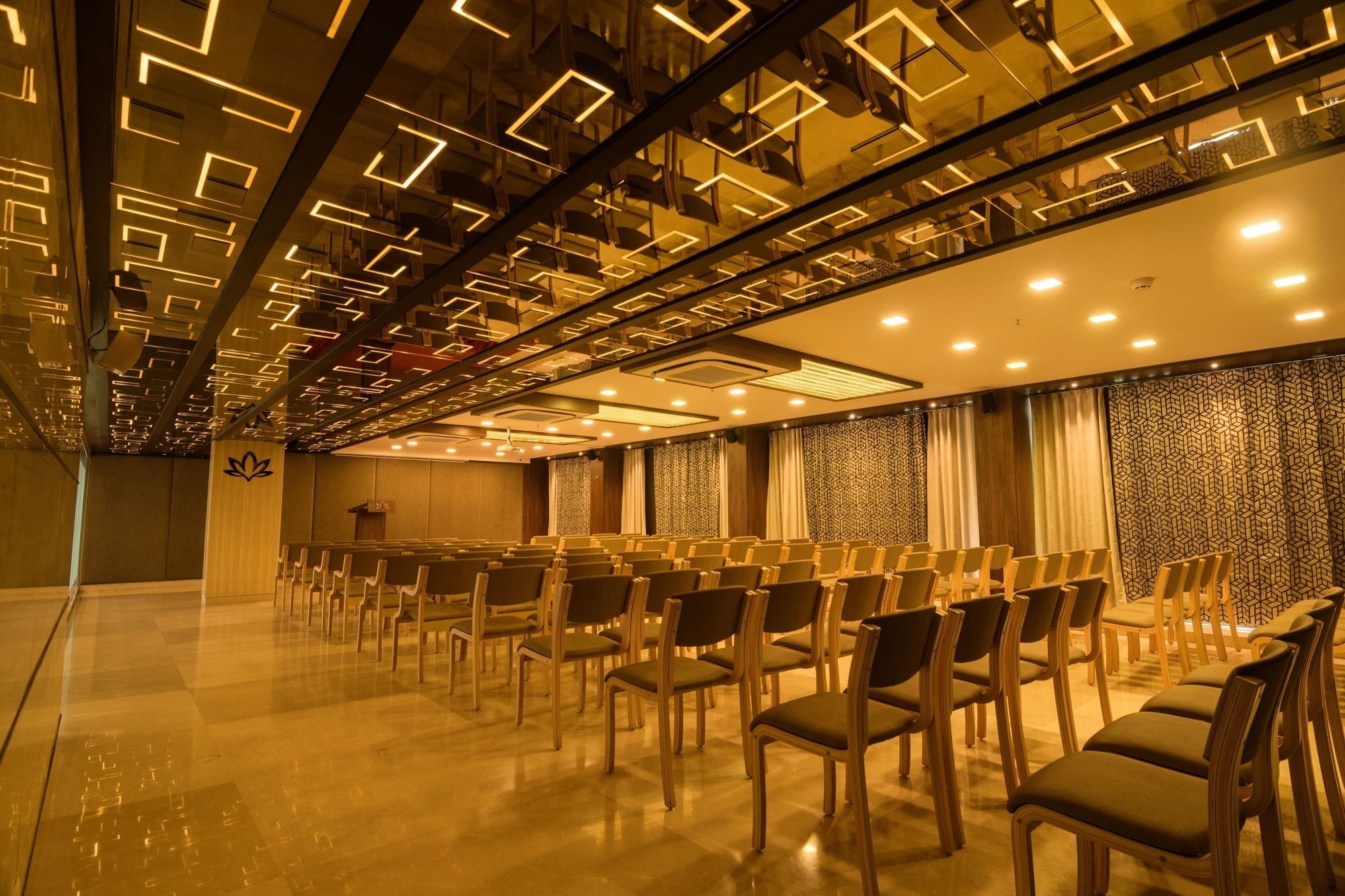 Roopa Elite Hotel Mysore Exterior photo